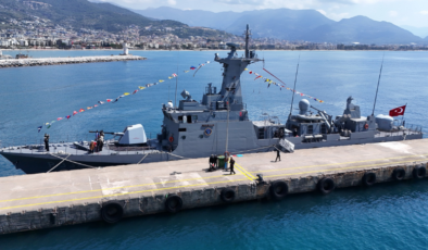 TCG BORA Alanya’da Ziyarete Açıldı: Vatandaşlardan Yoğun İlgi
